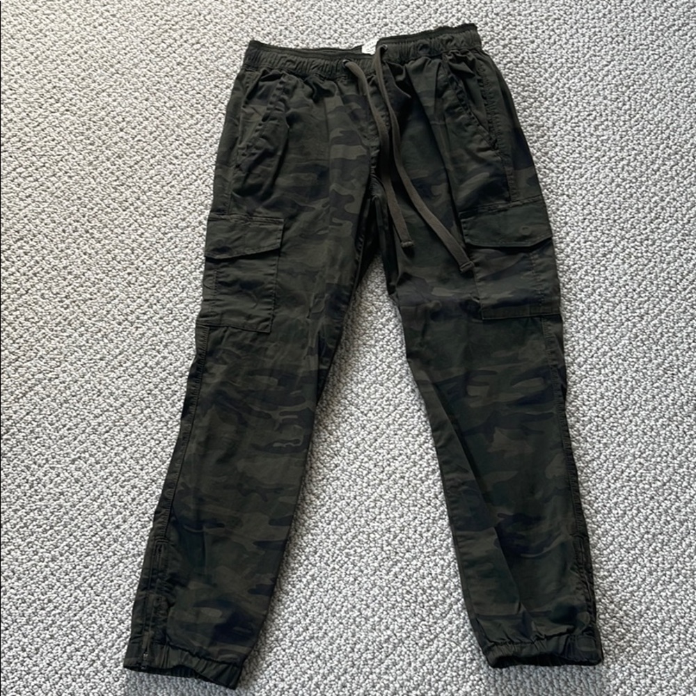 Barely worn- camouflage cargo pants